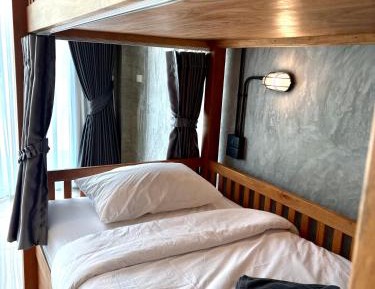 Bed in 10-Bed Mixed Dormitory Room