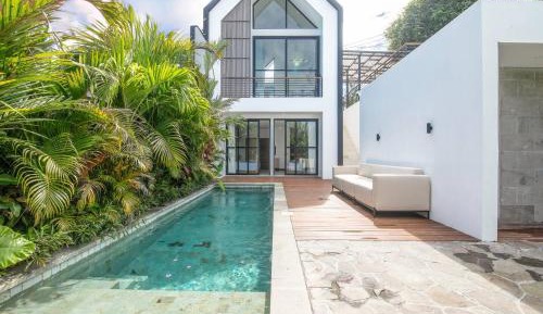 Single Room with Private Bathroom