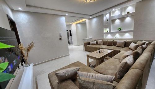 Three-Bedroom Apartment with Balcony