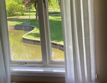 Queen Room with Garden View