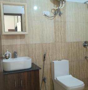 Deluxe Double Room (2 Adults + 1 Child)