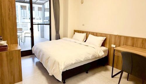 Large Double Room