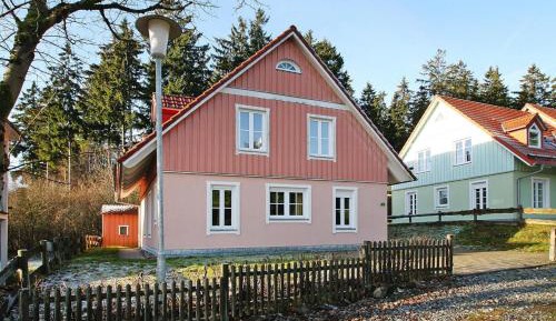 Four-Bedroom Holiday Home