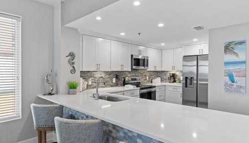 Three-Bedroom Apartment with Ocean View