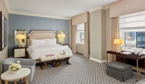 Olympic Presidential Suite with One King Room and Two Bathrooms