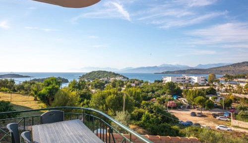 Two-Bedroom Family Room with Balcony and Sea View (5 Adults)