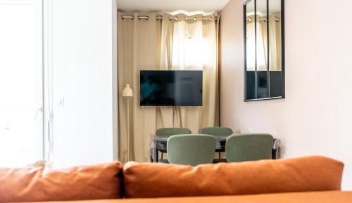One-Bedroom Apartment with Terrace