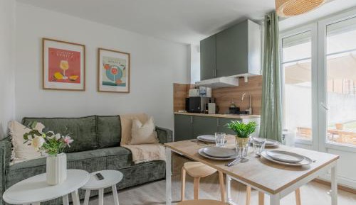 One-Bedroom Apartment