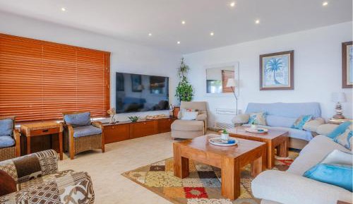 Four-Bedroom Holiday Home