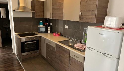 Deluxe Two-Bedroom Apartment