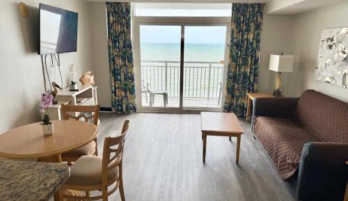 One-Bedroom Premium Apartment with Ocean View