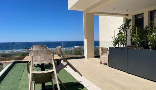Family Room with Sea View