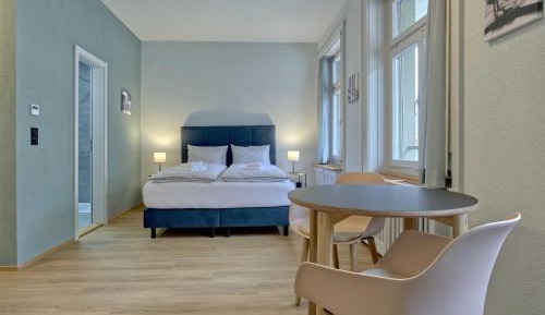 Studio Apartment with One Double Bed