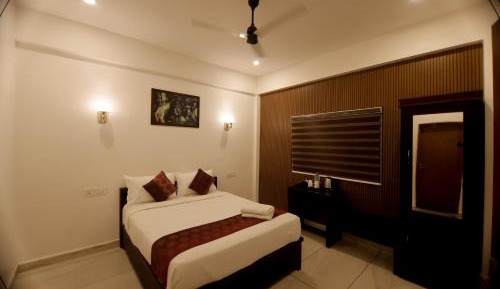 Deluxe Studio