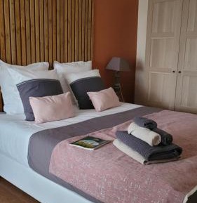 Double Queen Room