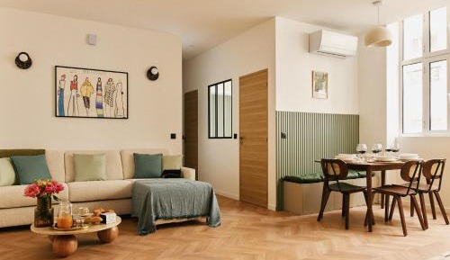 Three-Bedroom Deluxe Apartment