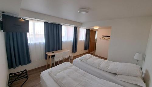 Double or Twin Room with Bathroom