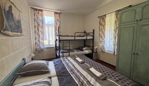 Economy Quadruple Room