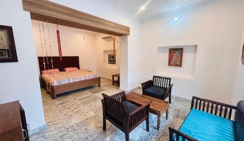 Standard King Room