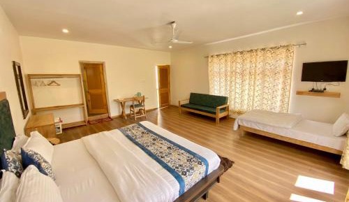 Deluxe Triple Room
