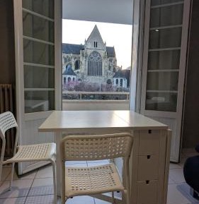 Studio with Balcony
