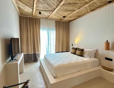 Double Room with Balcony and Sea View