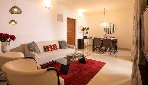 Two-Bedroom Deluxe Apartment with Balcony