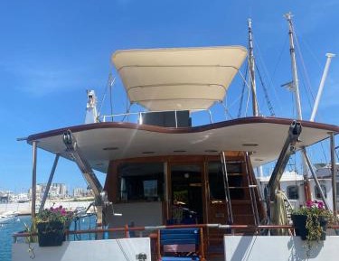 Double Cabin
