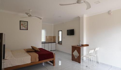 Double Room with Private Bathroom