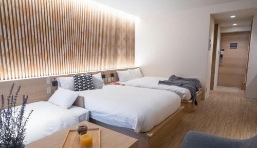 Deluxe Twin Room with Sofa Bed - Non-Smoking
