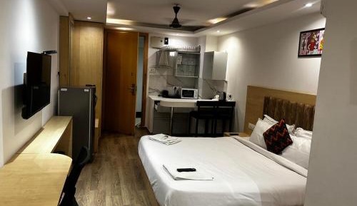 Deluxe Double Room with Shower