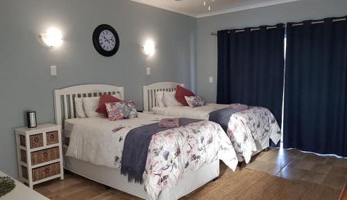 Twin Room with Bathroom