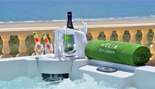 The Level Executive Suite with Sea View (2 Adults + 2 Children)