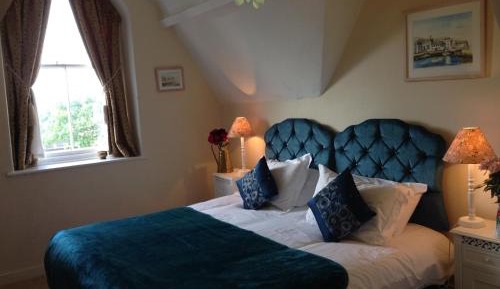 Medium Double Room with Sea View - Room 9
