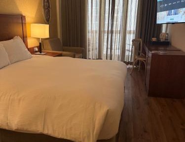 Deluxe Room with Sea View