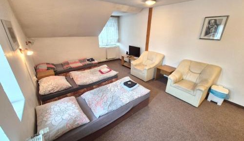 Triple Room with Private Bathroom