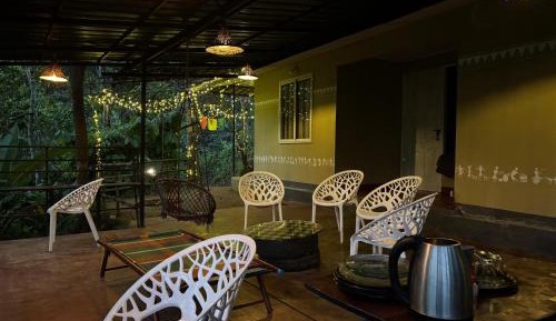 Family Room with Mountain View