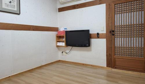 Double Room 6