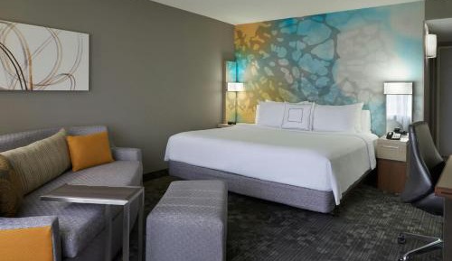 King Room with Sofa Bed