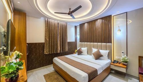 Deluxe King Room