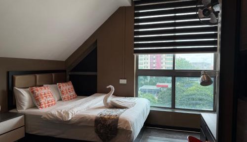 Suite with City View