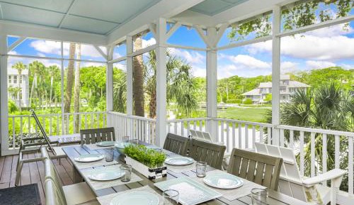 Four-Bedroom Holiday Home