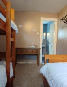 Triple Room with Private Bathroom