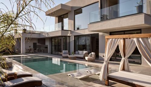 Villa with Private Pool