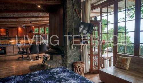 King Room with Balcony