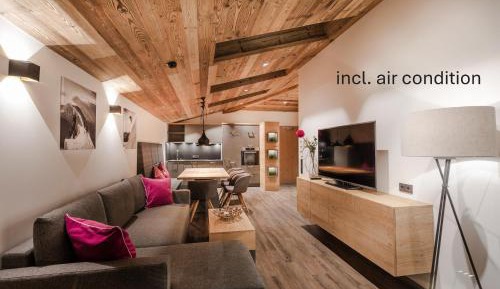 Two Bedroom Apartment with Balcony - Top 20