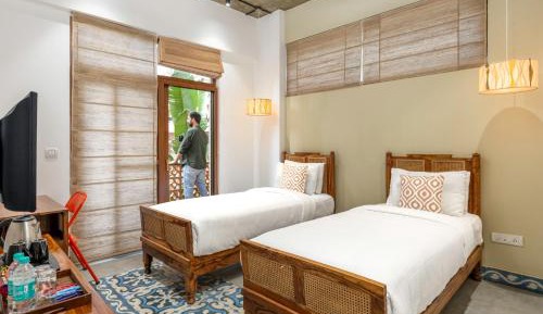 Twin Room with Balcony