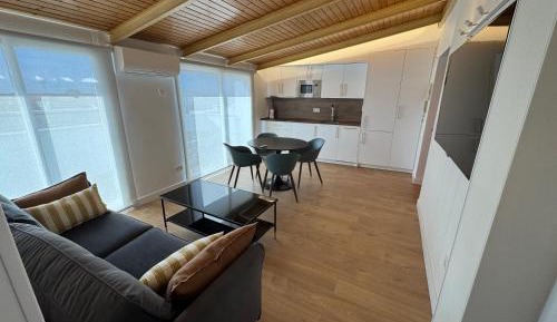 Two-Bedroom Deluxe Apartment with Balcony