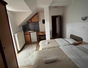 Studio with Balcony (1 Adult)