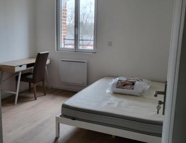 Standard Double Room with Shared Bathroom